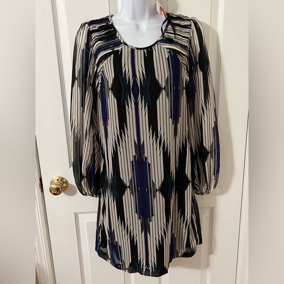 Cocktail Dress - geometric pattern / long sleeve tunic dress - Picture 1 of 1
